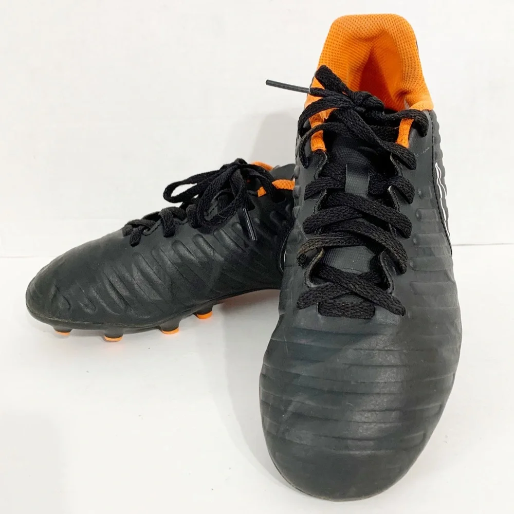 Nike Tiempo Legend 7 Club Faux Leather Cleats Black and Orange AH7255-080 ⚫️🟠